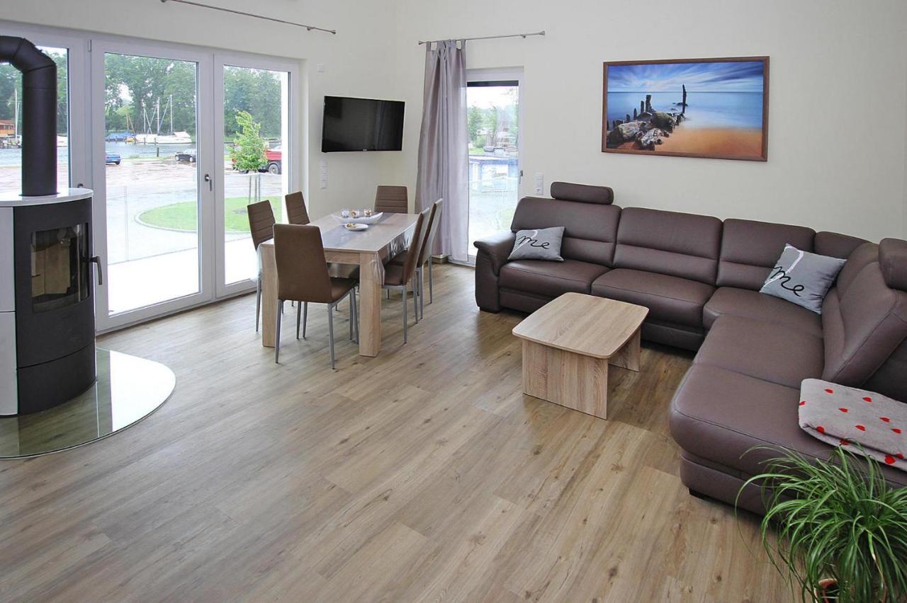 Apartment Hafenflair Am Plauer See, Plau Am See Exteriör bild